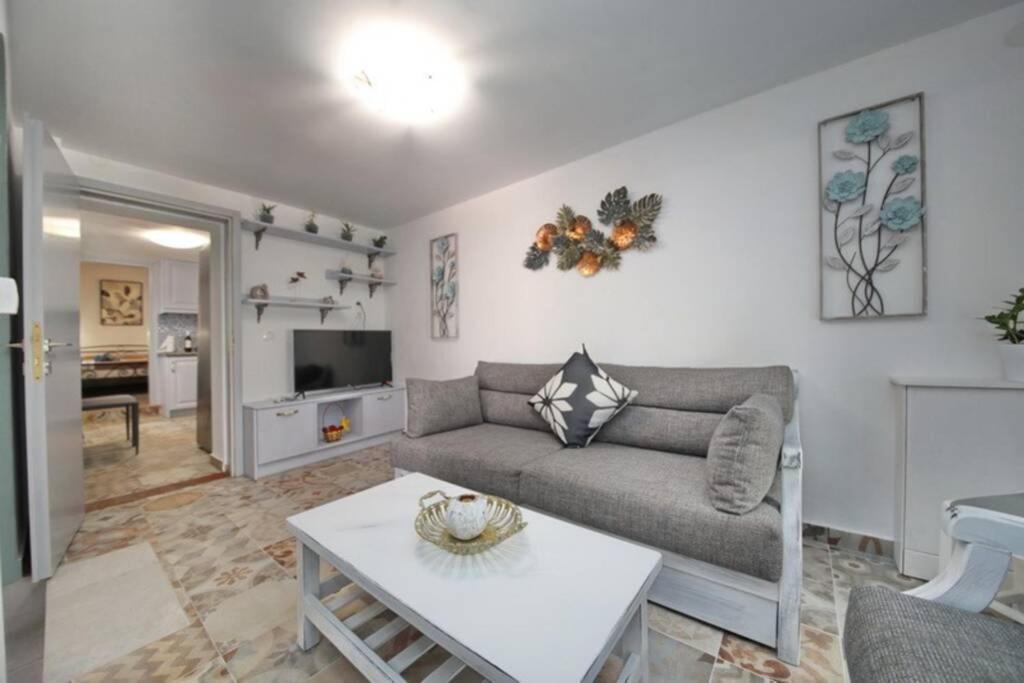 Philoxenia Guest House Szkópelosz Kültér fotó